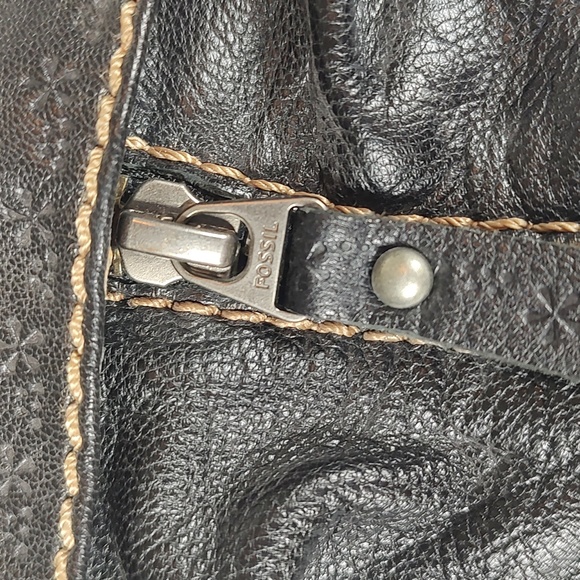 Fossil Leather Ankle Slouchy Boots Fold Heeled Booties Side Zip Womens Size 7.5 - Picture 11 of 11